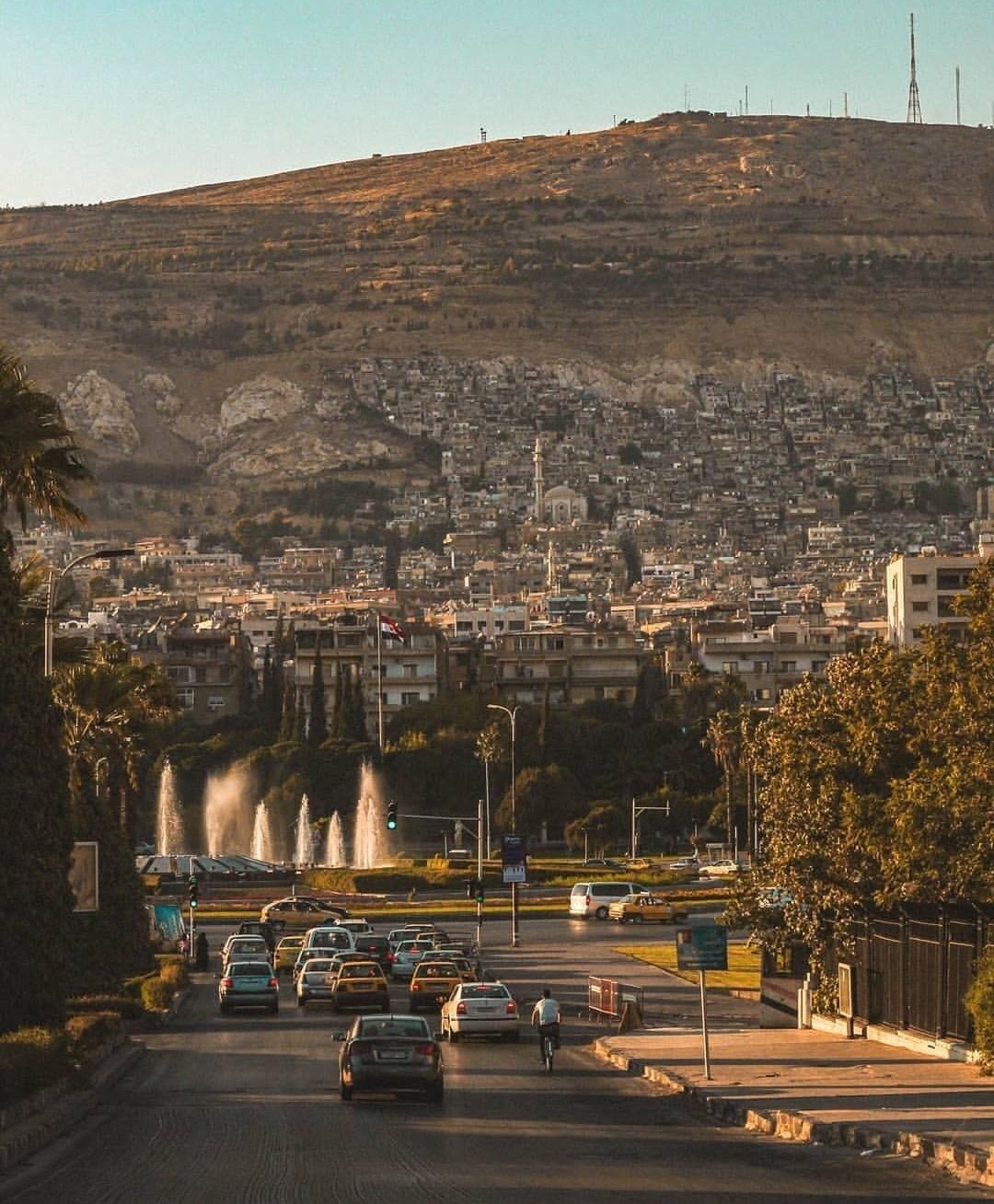 叙利亚重建:大马士革建旅游中心,夜光璀璨川流不息,植树造林