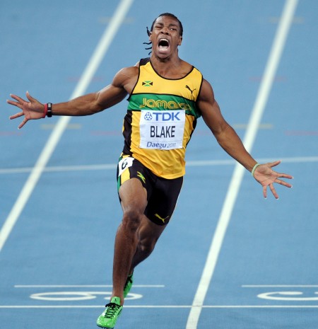 田径往事:博尔特世锦赛抢跑全场愕然 拱手让金送师弟横空出世