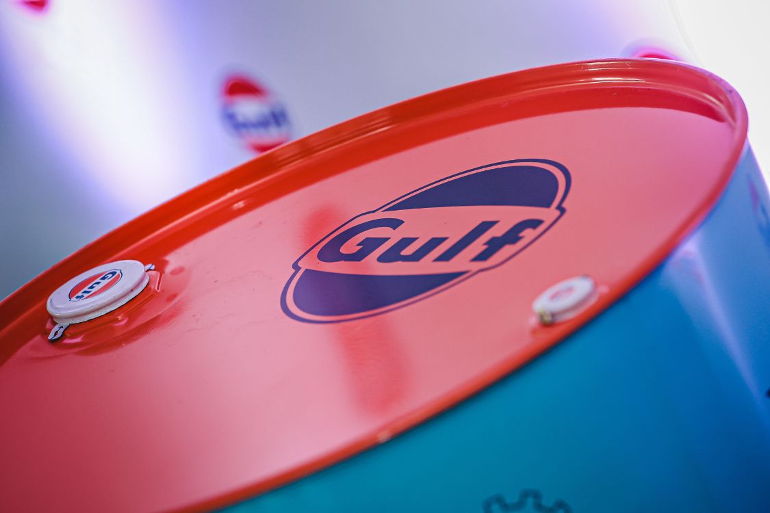 gulf海湾石油携超跑迈凯伦 推"一路凯途"主题年 深耕中国市场