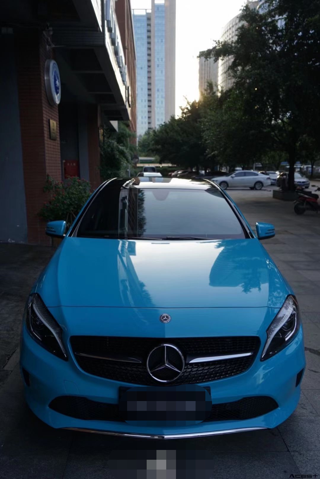 奔驰a200改色迈阿密蓝浪起来才最帅