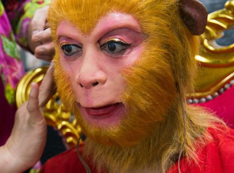 关晓彤新剧造型撞脸美猴王侯明昊颜值也不在线特效仿佛5毛钱