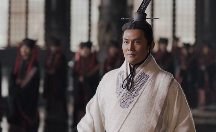 被荆轲献头给嬴政的樊於期历史上为什么叛逃秦国投奔太子丹