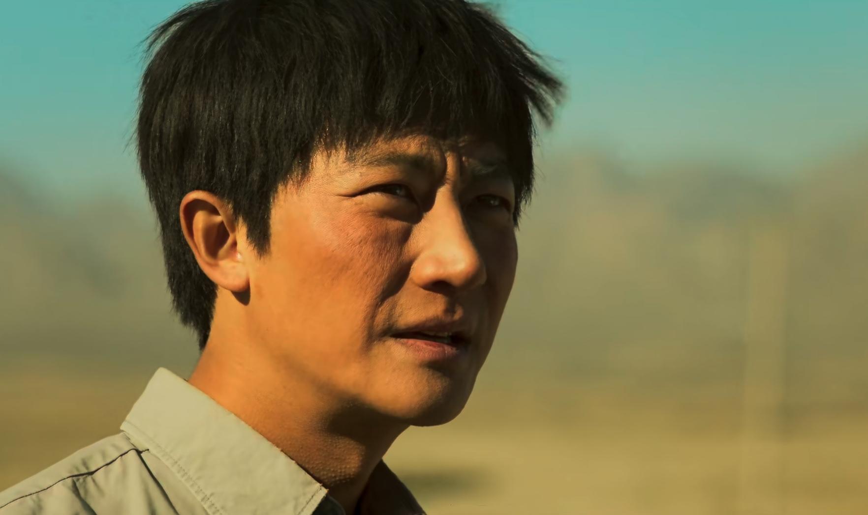 《山海情》首播,黄轩张嘉益演父子毫无违和感,收视却没能有突破