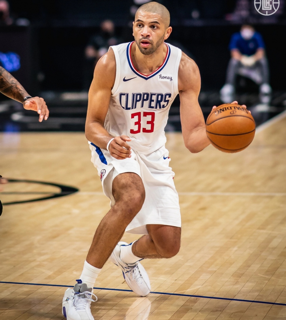 3分,他攻防效率伦纳德相同|巴图姆|快船|伦纳德_新浪新闻