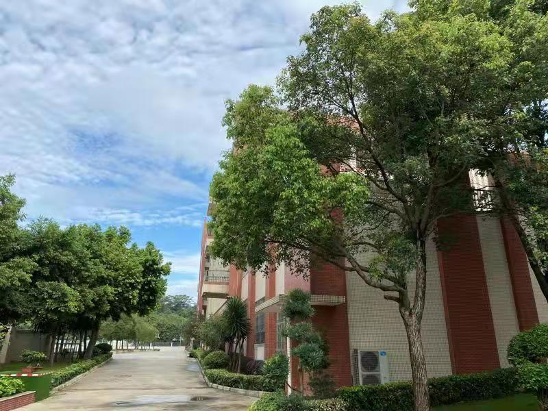 蝶变后的石楼二中:继往开来,任重道远,未来可期!