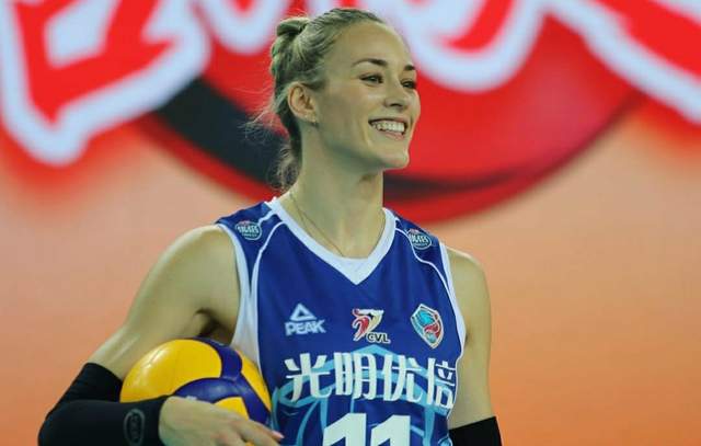 俄超官宣利普曼加盟!上海女排或第3次邀请她,离开中国前有暗示
