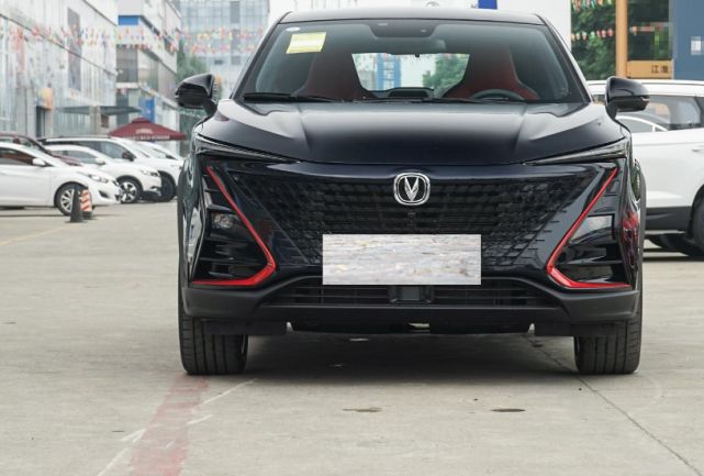 长安unit并不是花瓶一脚油门180马力1139万月销量破万