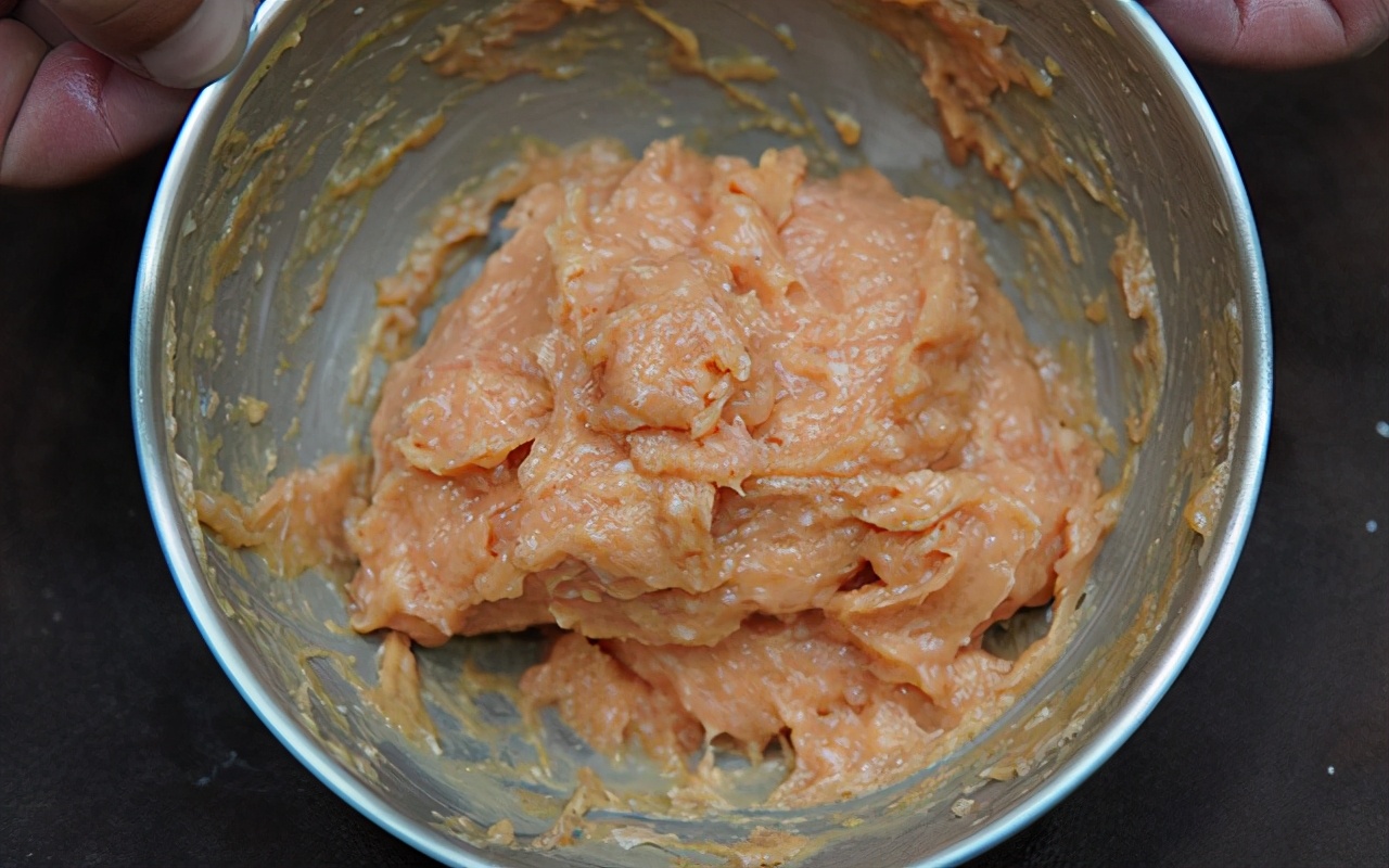 猪肉不要红烧了,教你做肉滑汤,清淡爽口不肥腻,汤汁泡饭都很香