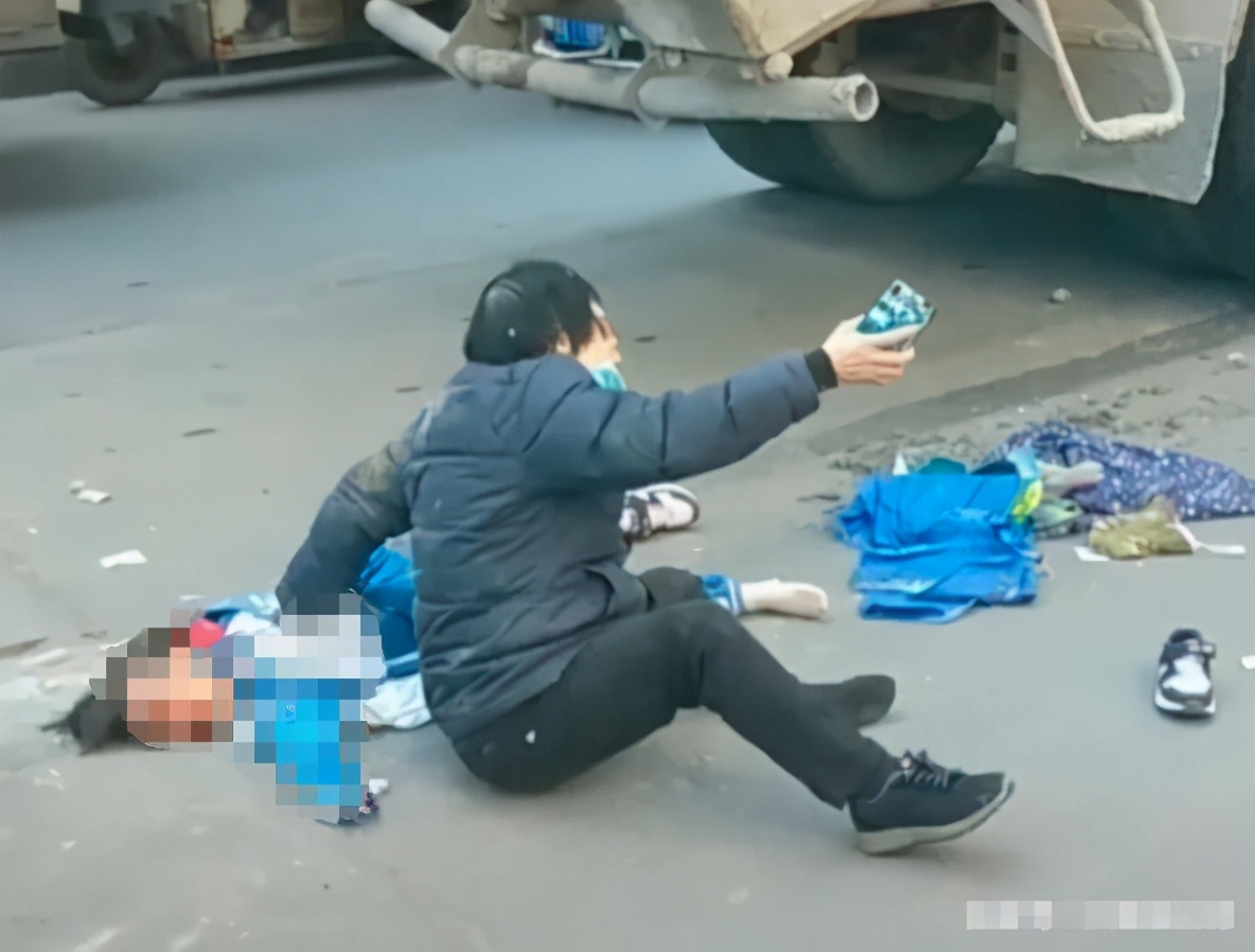 听一些邻居街坊说这一条友谊路经常都发生一些交通事故,而且这条路