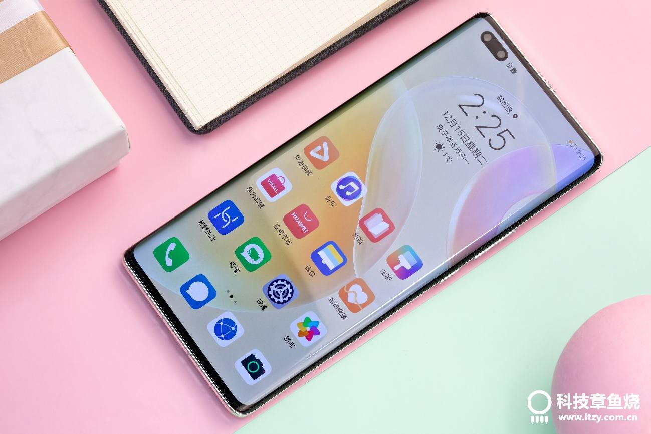 谁能治好你的电量焦虑症?是华为nova8 Pro还是iPhone12?