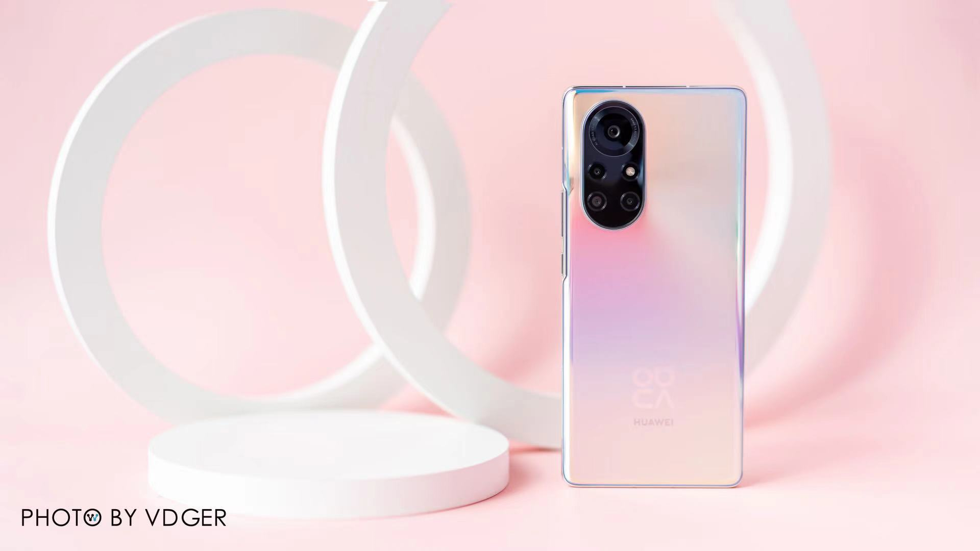 谁能治好你的电量焦虑症?是华为nova8 Pro还是iPhone12?