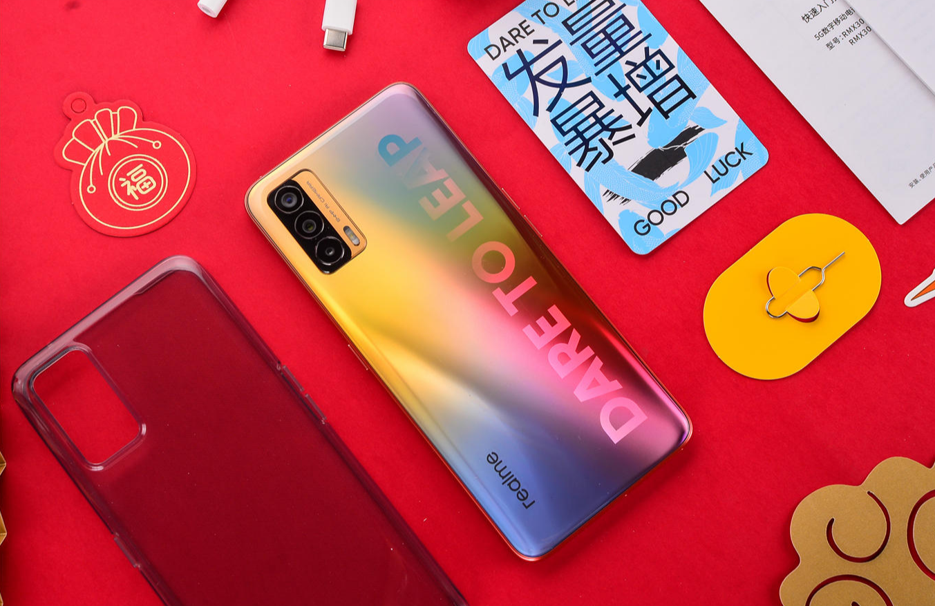 真有越级体验realme真我v15对比贵一千的华为手机