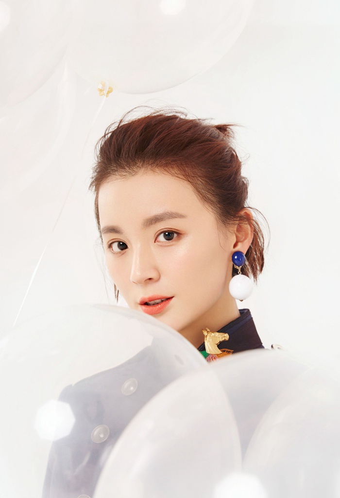 并凭借该片获得第29届中国电影金鸡奖,第32届大众电影百花奖最佳女主