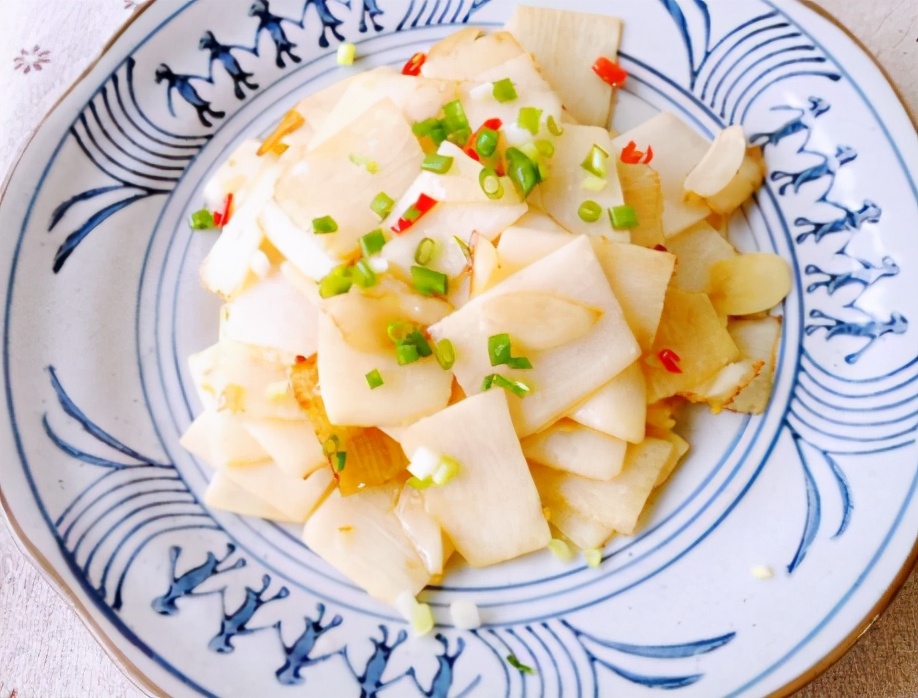 醋溜山药,什么时候放醋很关键,掌握好技巧,山药洁白如玉还清脆