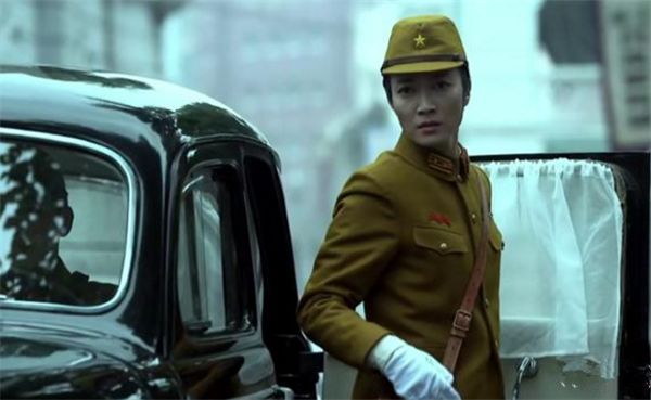 伪装者:为何明台看见南田洋子,就确定了明楼身份?