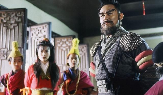 《神雕侠侣》中,周伯通说王重阳十招拿下金轮法王,可能吗?