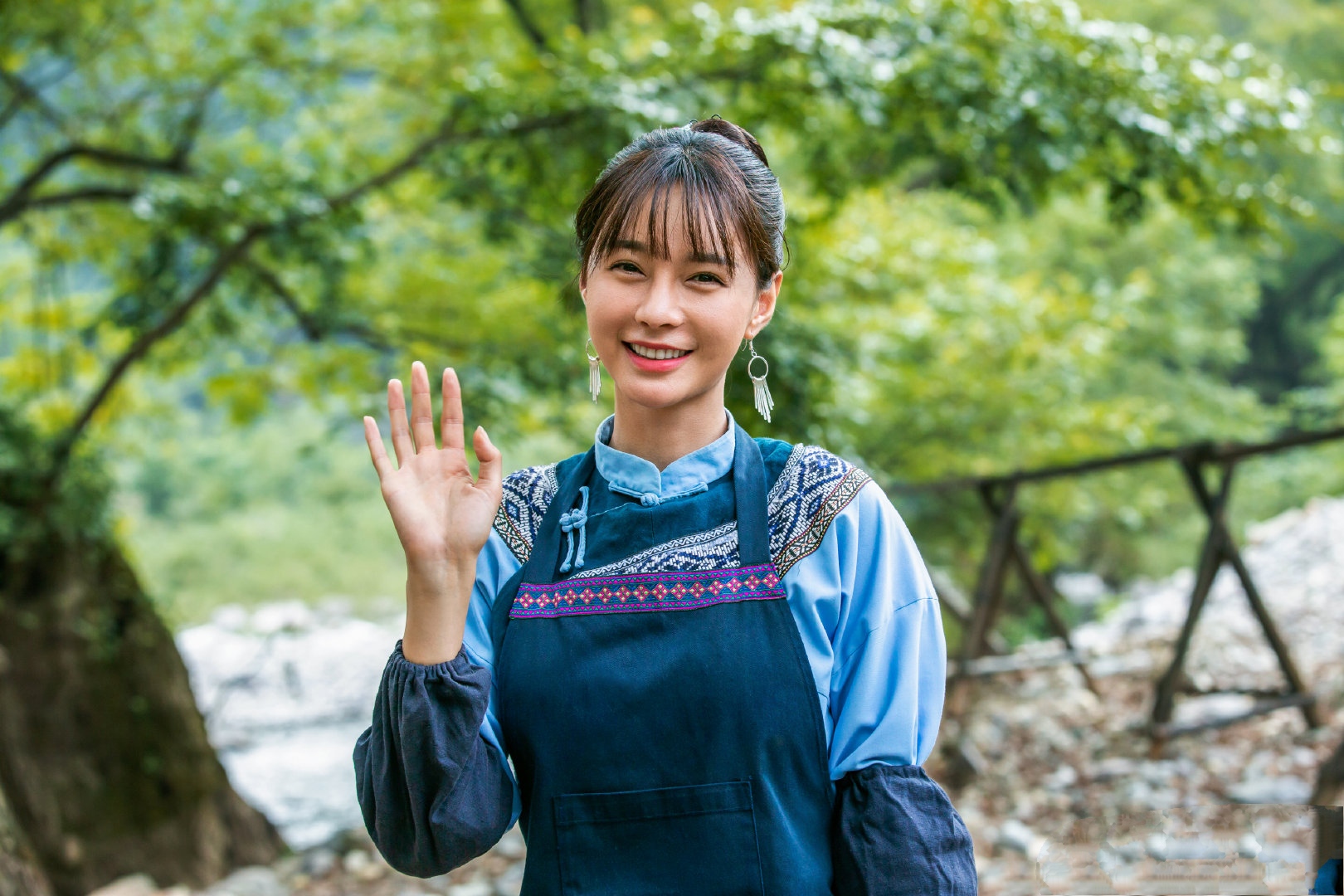 安建导演之前与罗晋合作过口碑大剧《安家》,两人再度合作本身就是