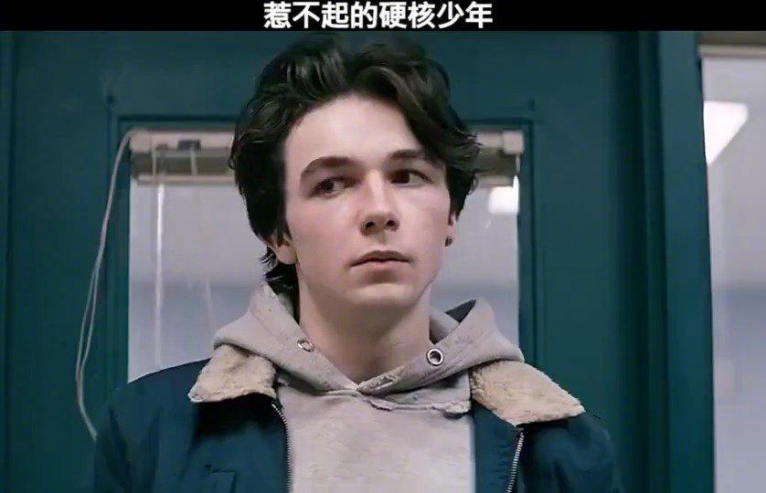 《韦恩》硬核少年韦恩,在他的世界里没有"怂"这个字