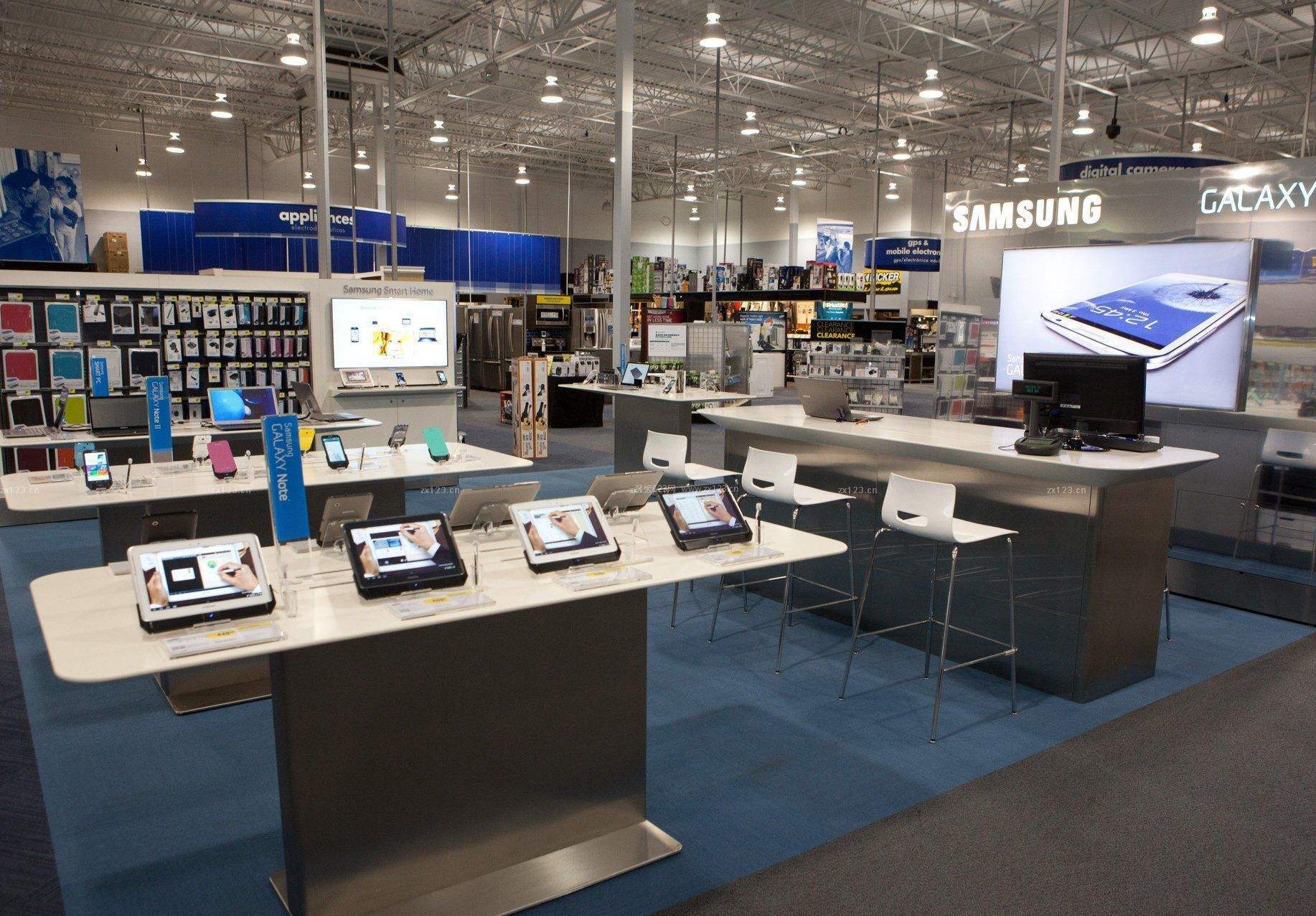 买手机是去网上买还是实体店买店老板爆料差太多了