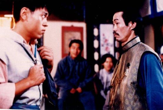 他是曾经的七小福之一,在演了包租公后才大红大紫,如今资源不断