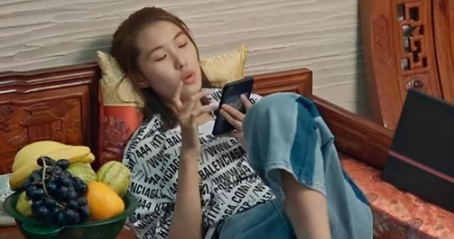 每天花上万,吃饭需要人喂,现在变化很惊艳|变形计|父母|刘思琦_新浪