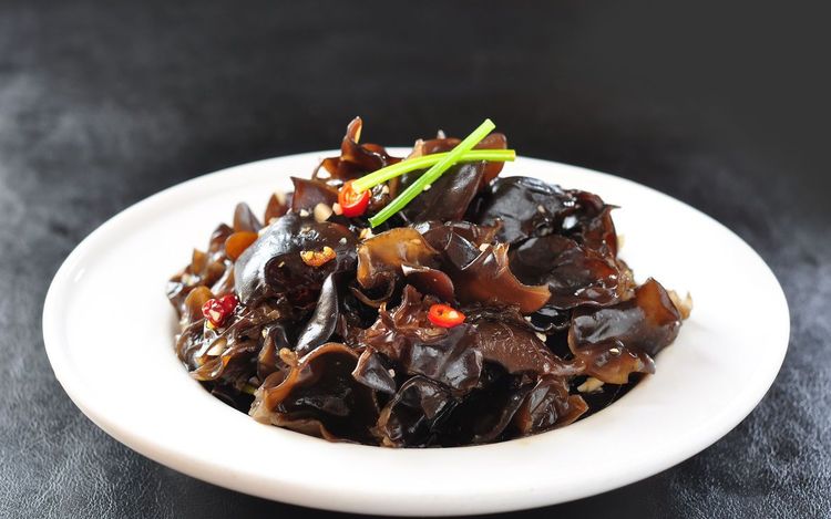 凉拌木耳好不好吃掌握两方面就够了,学会后做出的木耳入味又鲜美|木耳