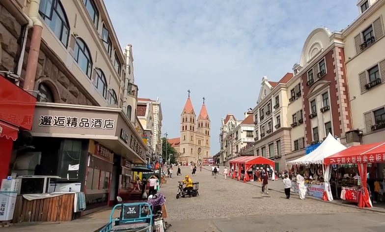 青岛昔日最繁华的商业街,古朴古香承载历史记忆,外地游客好喜欢