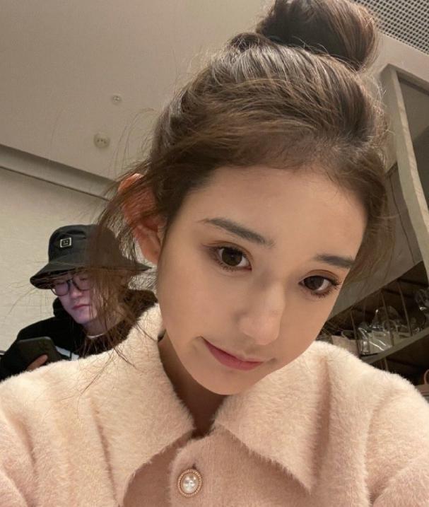 颜值两位前女友结合体,审美果然专一!