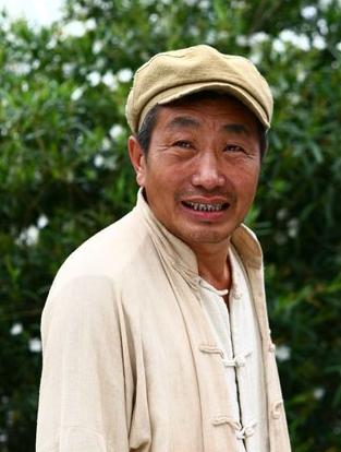 爸爸专业户杜源4岁与妻子私定终生结婚至今35年无绯闻