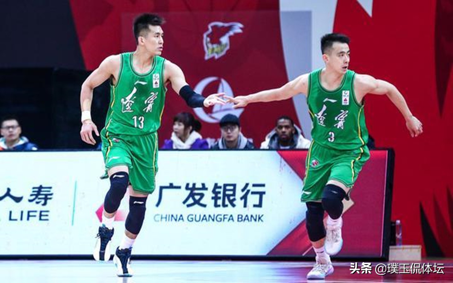 三消息郭艾伦吐槽朱荣振山东旧将砍29分赵继伟点评西蒙斯