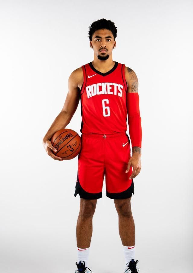 花560万竟买次轮末位签 而今谜底揭开|火箭|肯扬·马丁|末位_新浪新闻