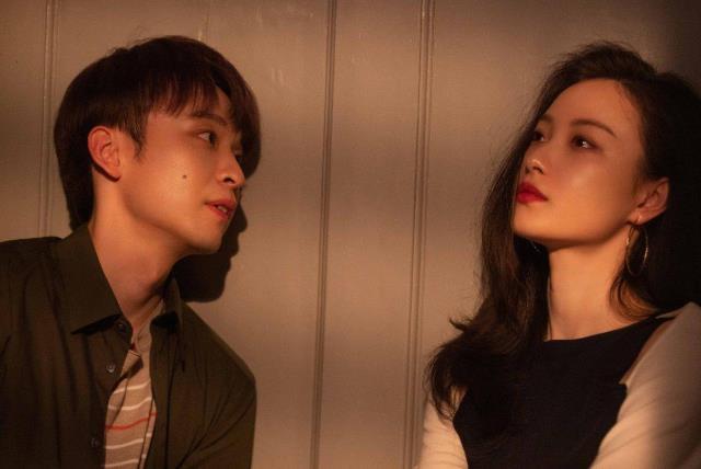 如今《流金岁月》终于迎来大结局,杨柯和唐欣的公司上市,蒋南孙与王