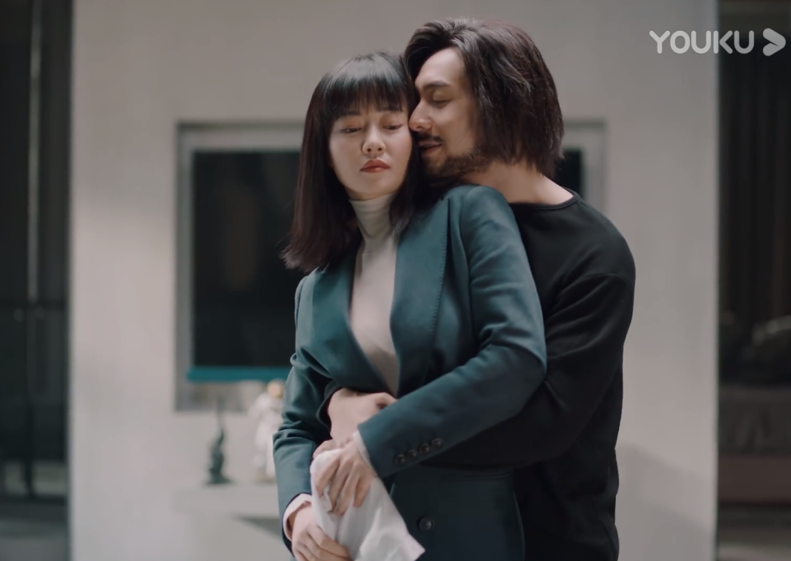 《紧急公关》首播收视破1!黄晓明再演霸总,跟谭卓也更有cp感