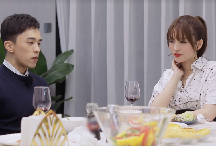 并且在现实生活中还有一个女朋友,虽说这些都不一定属实,但仍是让很多