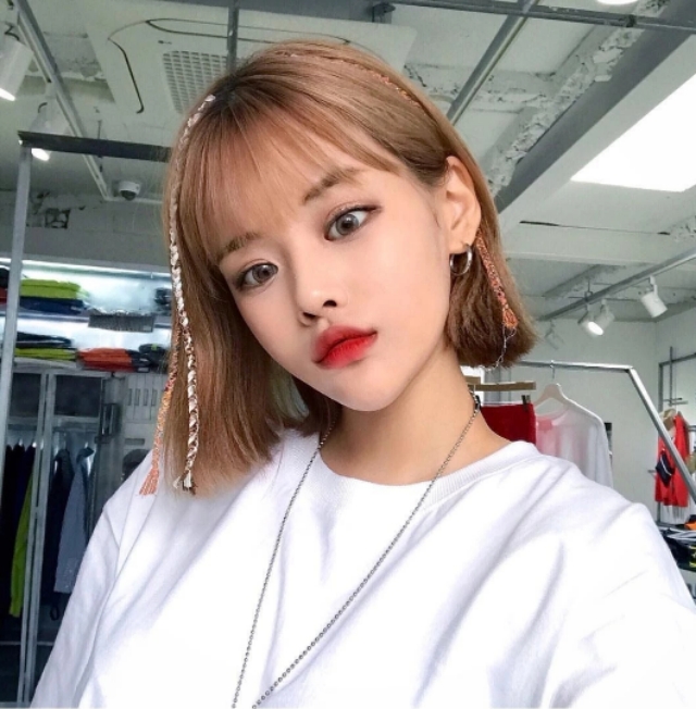 喜欢短发的女生看过来秋冬不能错过的浅色系热短发发型