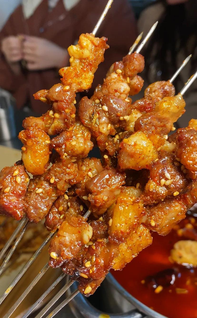 牛羊肉,肥瘦,胸口,酱油筋,筋皮子……都是越吃越香.