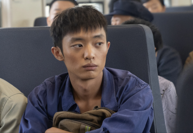 白宇和白宇帆:两个西安的90后演员,在《山海情》中成了情敌|白宇|90后|山海情_新浪新闻