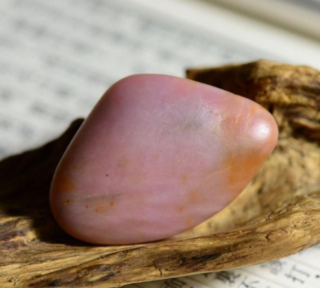 盘点这些年想挤进和田玉队伍当中的玉石品种,你入过坑吗?