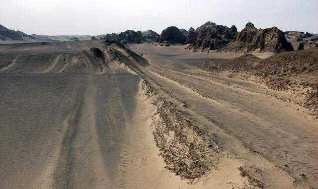 中国最恐怖的沙漠图片
