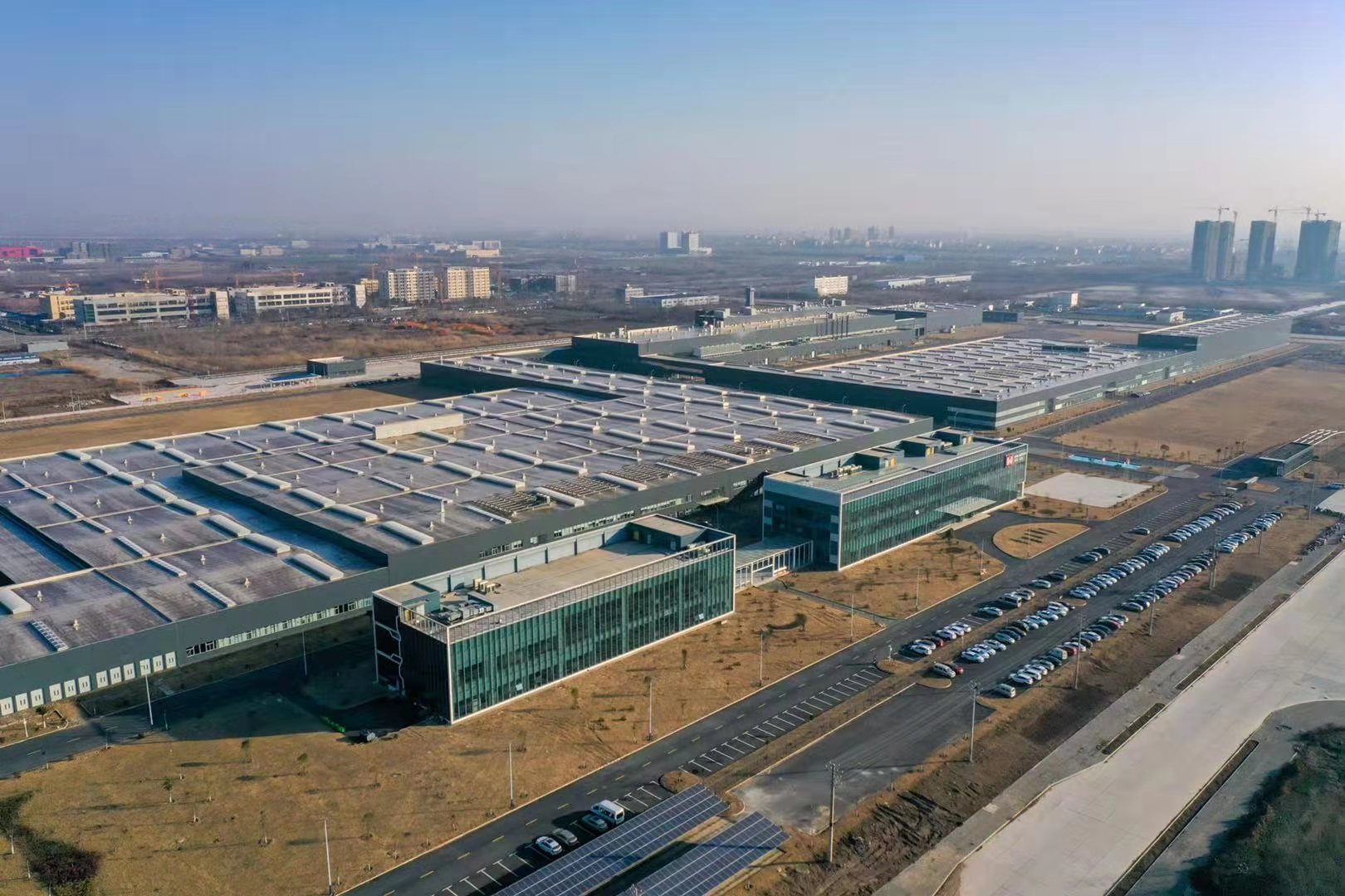 威马第三款智能纯电suv正式湖北量产 将于上半年上市-新浪汽车