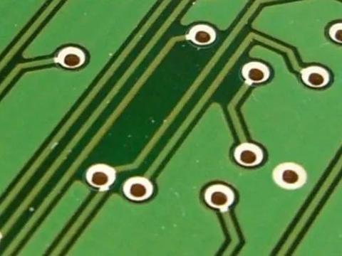 PCB构成是怎样的？什么是邮票孔？回流焊波峰焊又是什么？-邮票孔焊盘封装