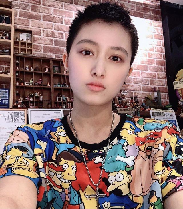 16岁演了《落跑甜心》被吐槽至今,现风格变化很大|落跑甜心|郑靓歆|女