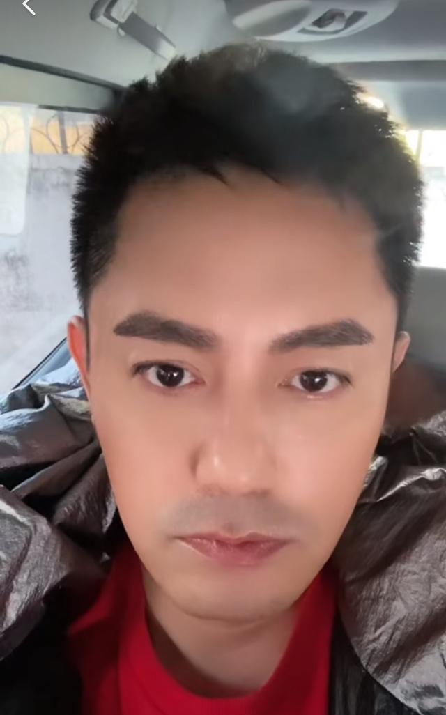 "蒙丹"牟凤彬近照变样,方脸消失颜值逆生长,45岁婚姻仍成谜