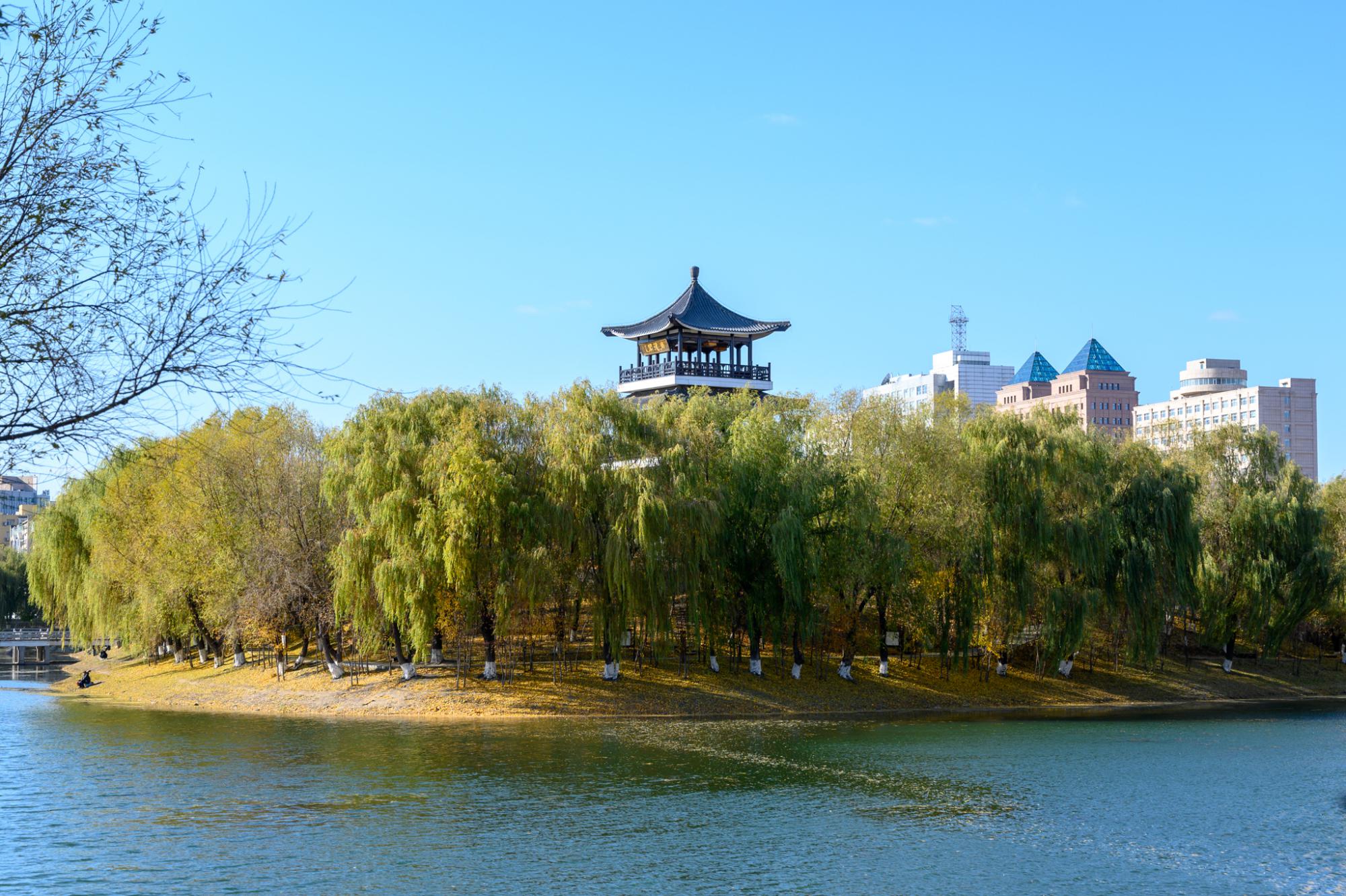 长春有一座名字奇特的公园,曾有"小南湖"之称,景色美如画