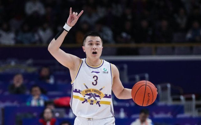 24 3!八一男篮弃将成北控大腿,感谢马布里,他涅盘重生