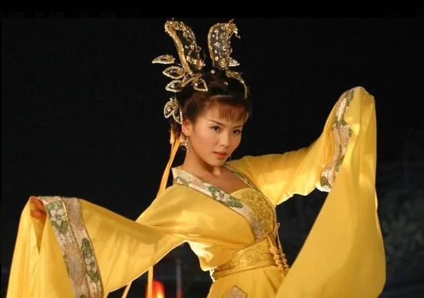 周娥皇的造型真是太美了原来妩媚和清纯真的可以同在