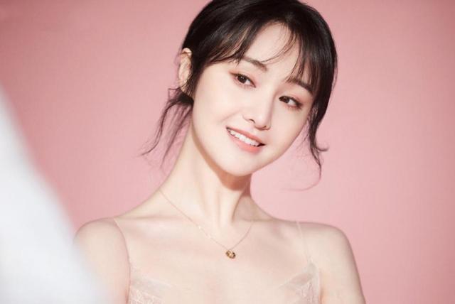 郑爽跟张恒真的是棋逢对手要鱼死网破了