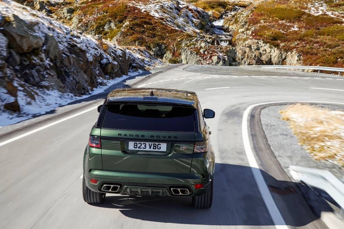 宇尘说车│全新路虎揽胜运动版svr竞速绿定制版正式发售