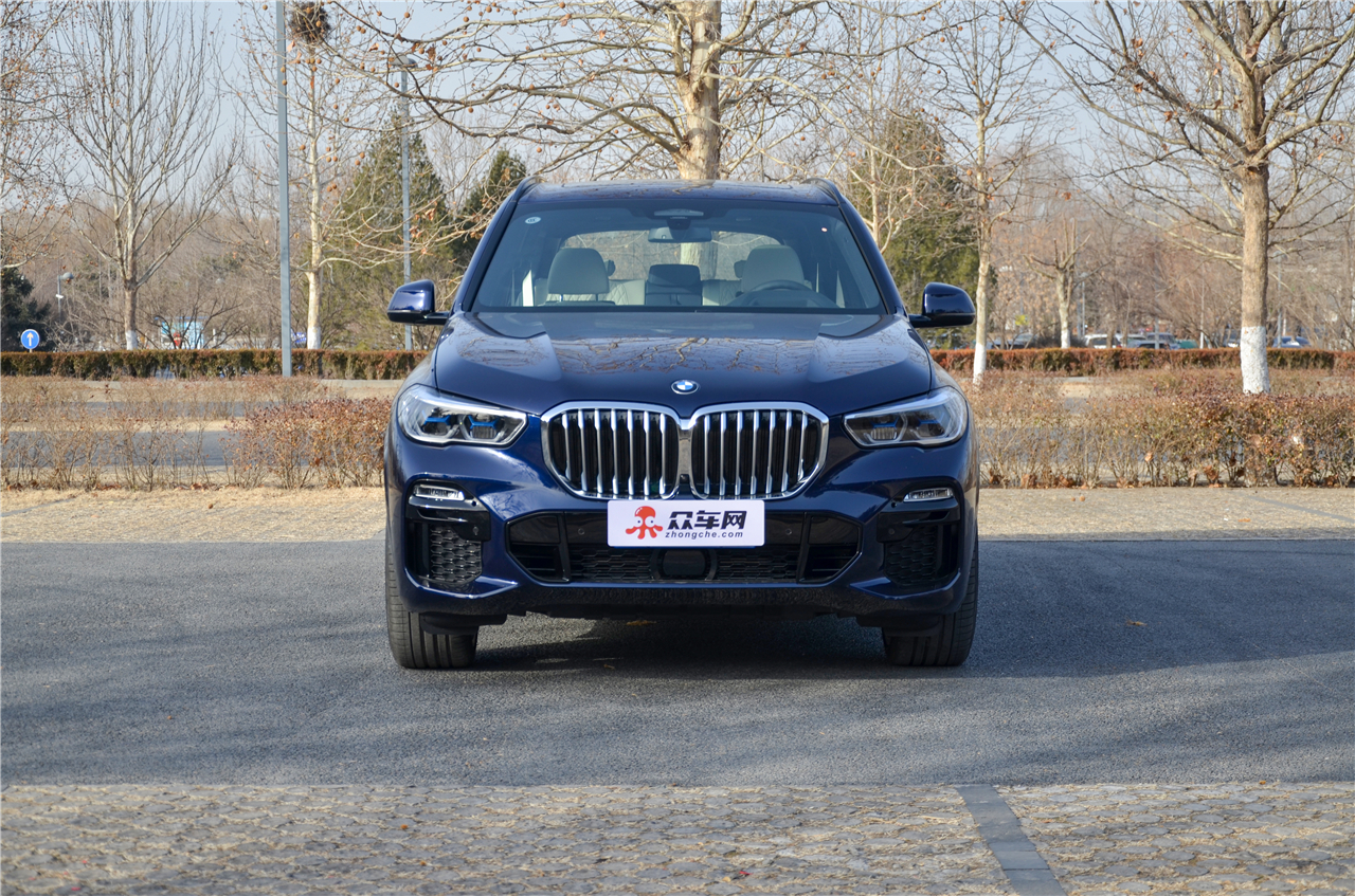 试驾2021款宝马x5,不玩越野 玩运动?伤害不高侮辱性挺强的