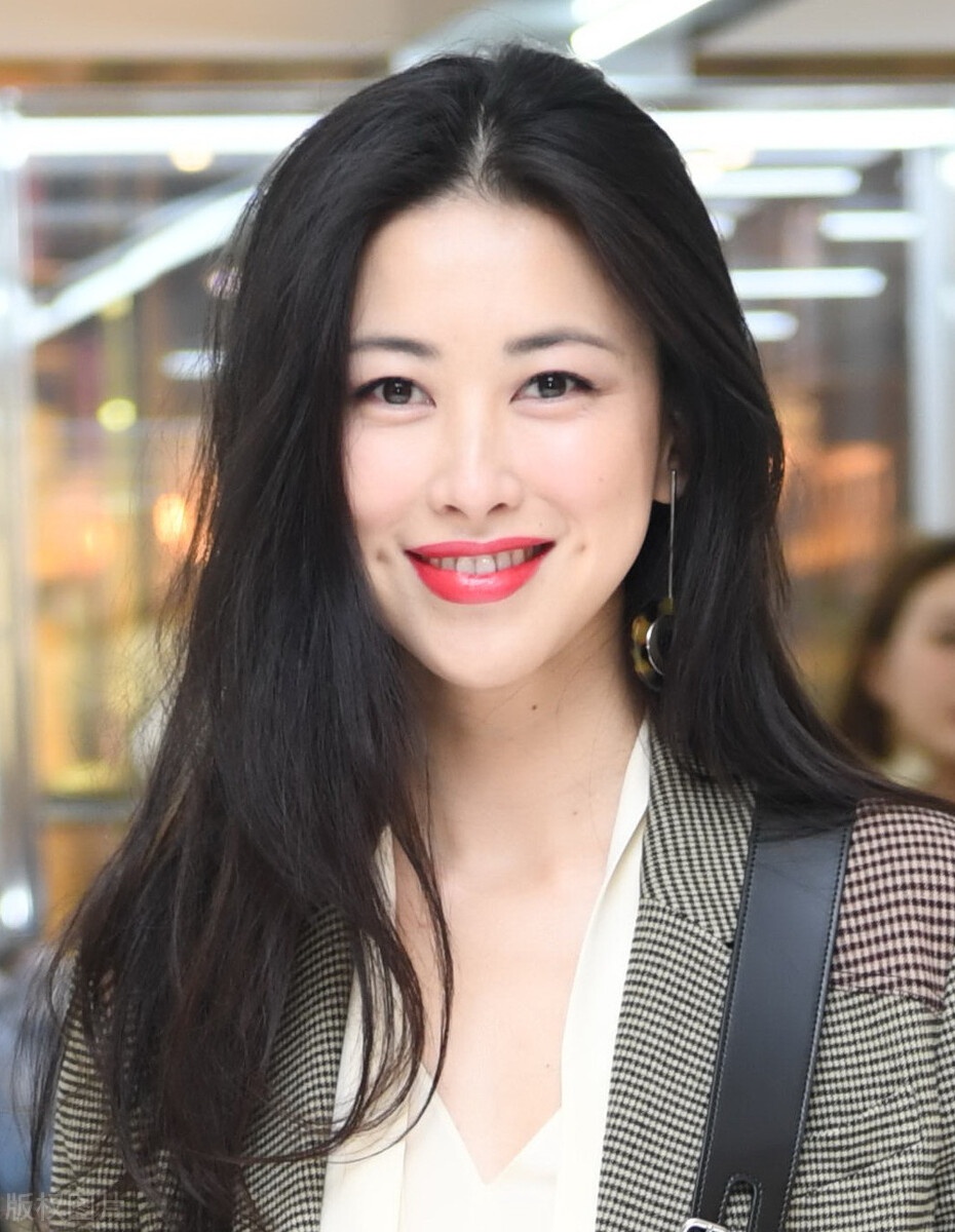 朱珠亮相越来越美有点太漂亮了吧